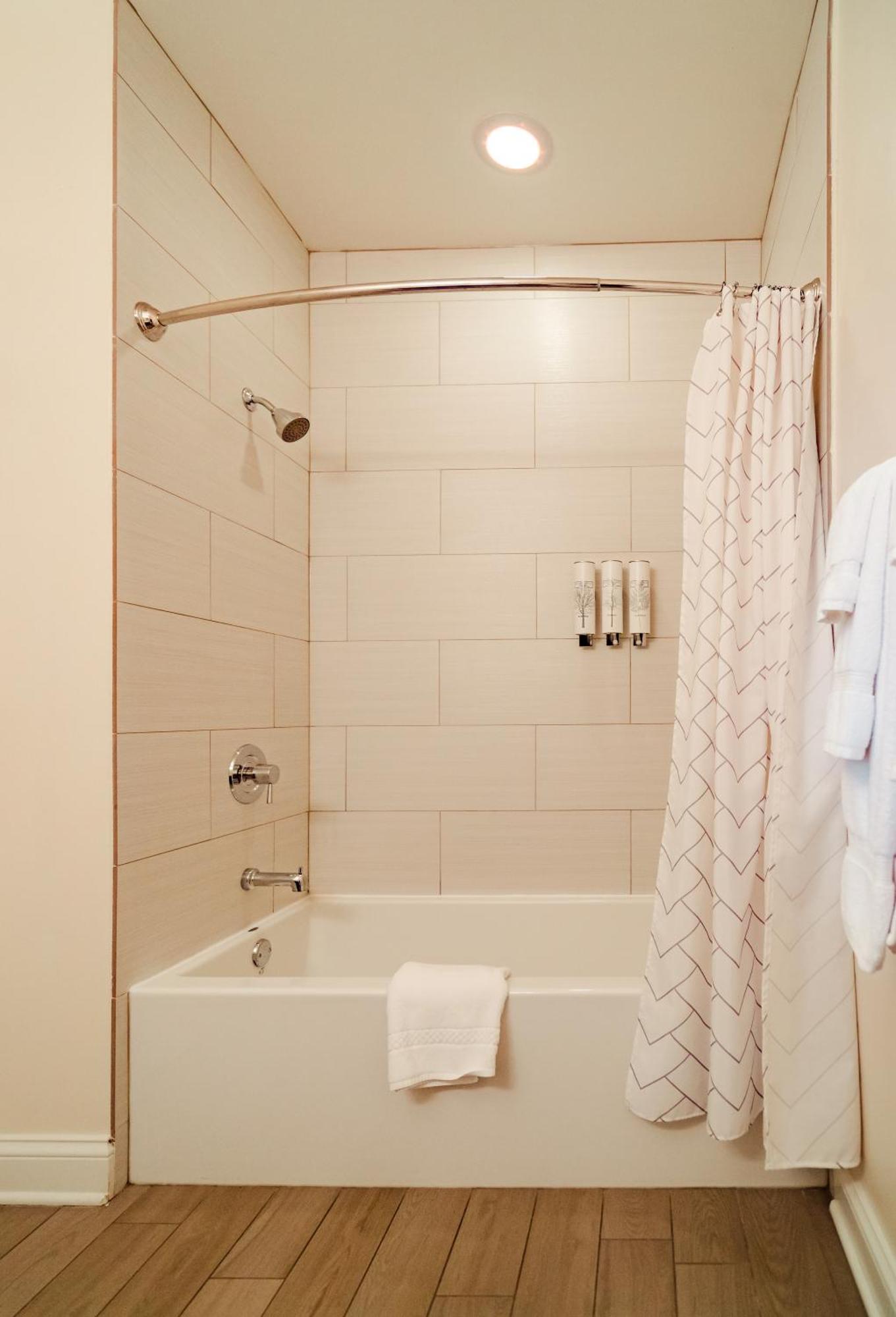 The Guesthouse Hotel Чикаго Экстерьер фото
