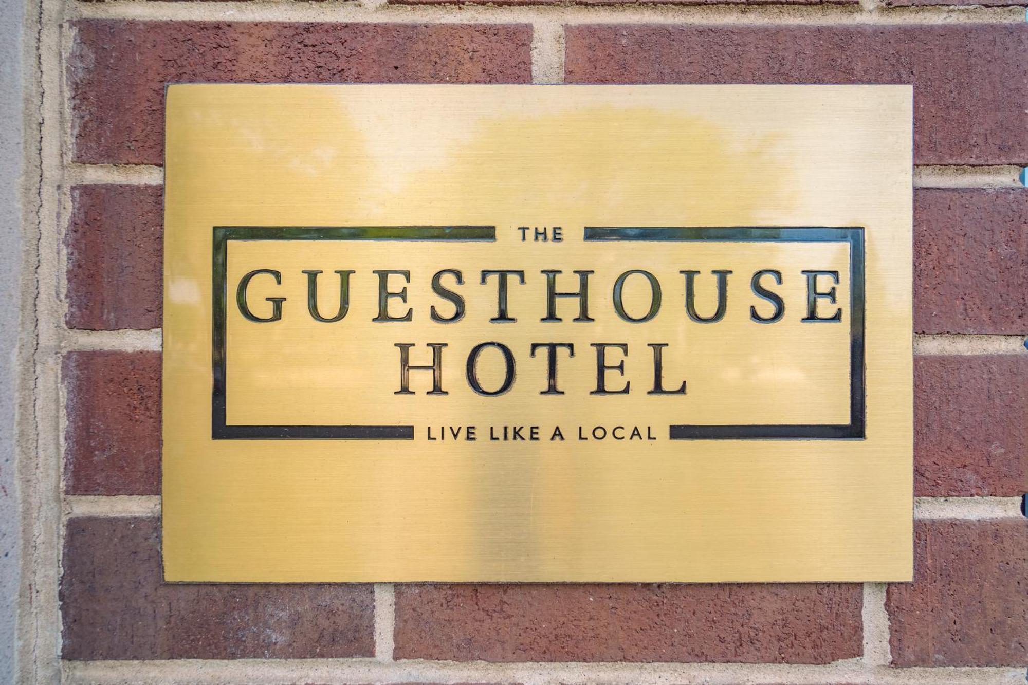 The Guesthouse Hotel Чикаго Экстерьер фото